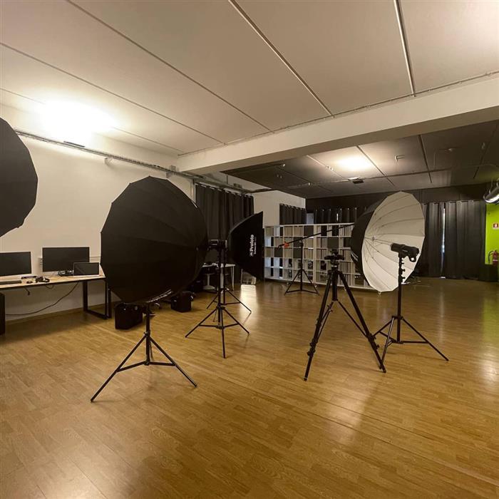 asc studio milano sala posa a noleggio per fotografi e videomaker