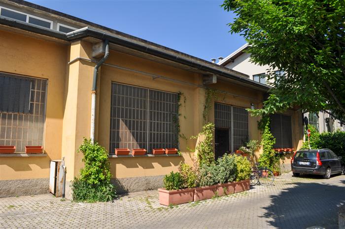 loft naviglio 400 mq con giardino milano